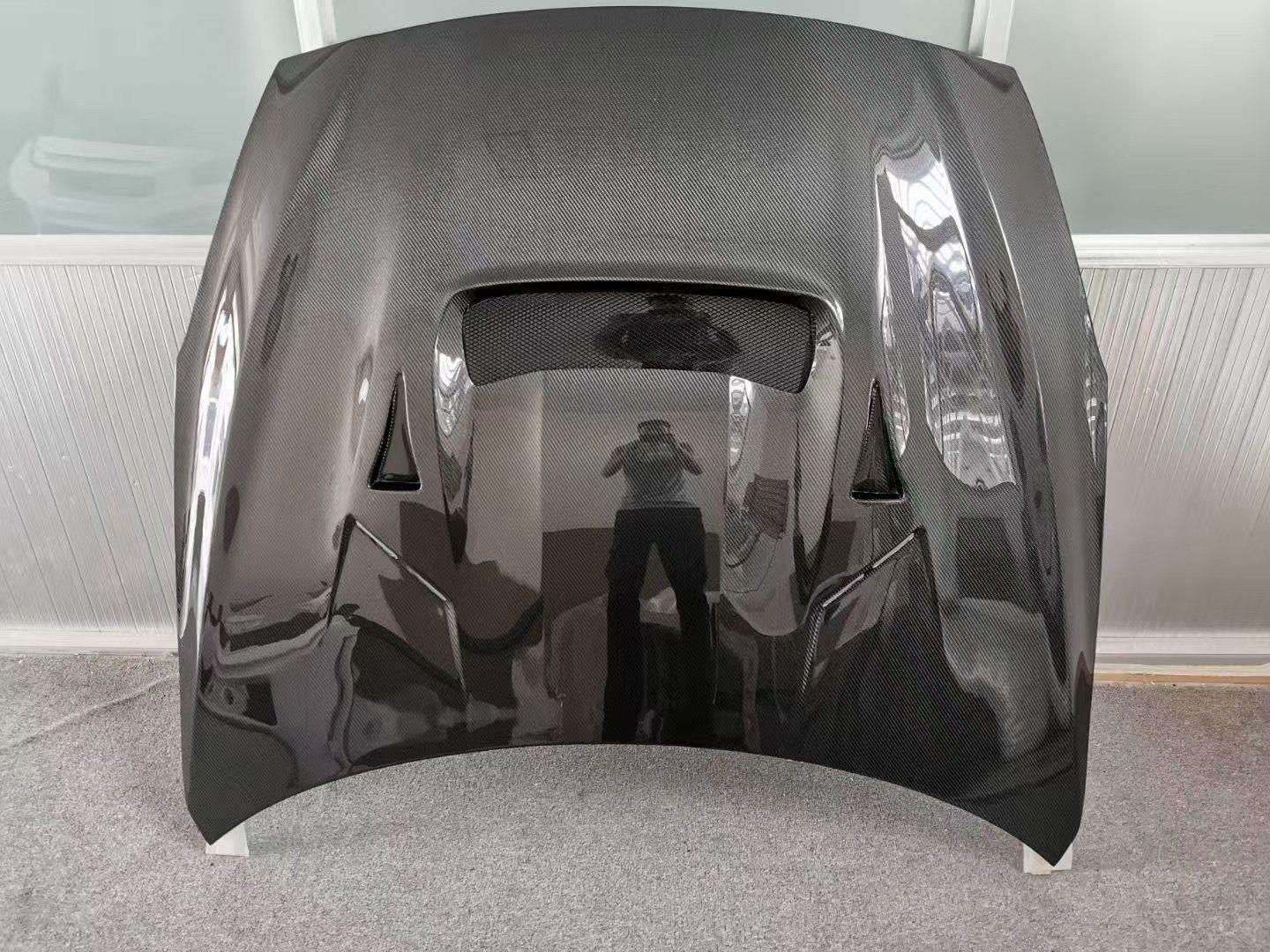 Nissan GT-R R35 Varis Style Carbon Fiber Bonnet