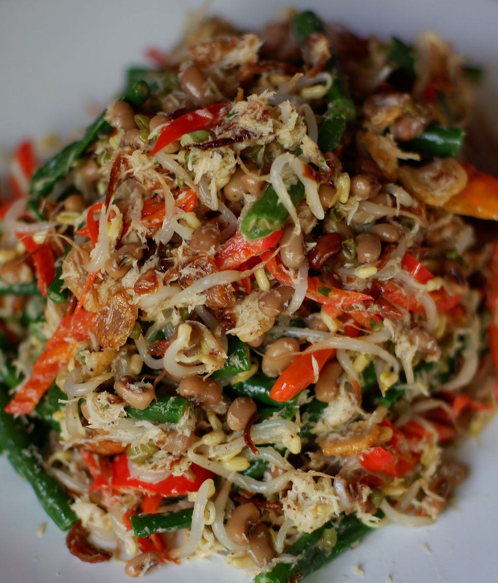 Taste the Tradition: Communal Meal in a Village Bale