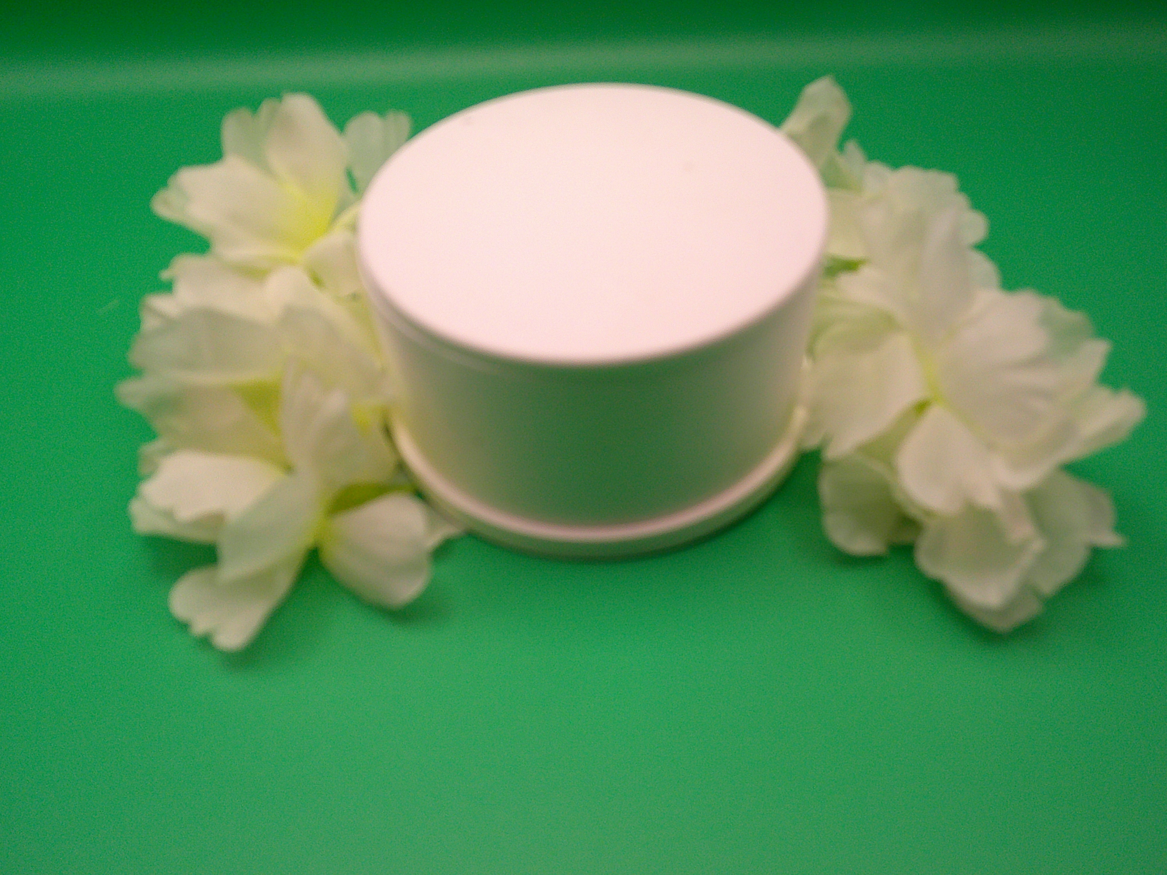 Signature White Resin Keepsake Box