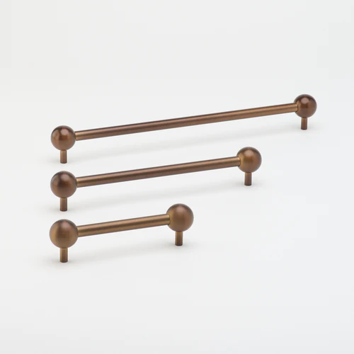 Sphere Pull Bronze