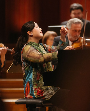 Shiori Kuwahara.jpg