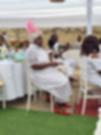 Ghanalainen rouva kihlajaisissa.