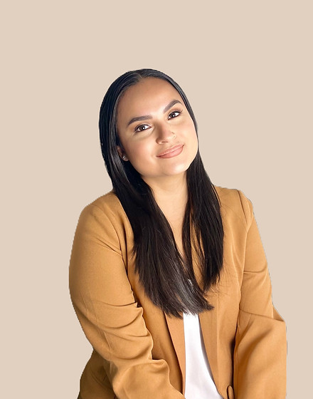 Estefany Nunez- CEO of Lit Candles Miami