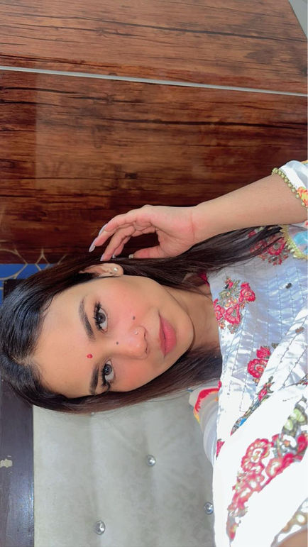 Ishani Khanna (10)