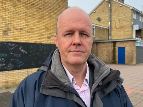 MP Sir Ashley Fox successfully lobbies the for a consultation on whether to extend the right to time-off work to volunteer special police constables.