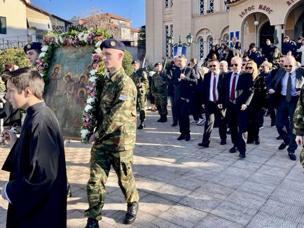 Σε Γοργοπόταμο και Στυλίδα για τα Θεοφάνια: «Χρόνια πολλά με υγεία και φως»