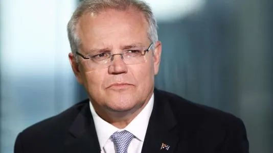 寒心!澳洲总理翻脸,维州州长也变卦了!留学生7月返澳难!莫那什大学开放中国校区,为挽留留学生!