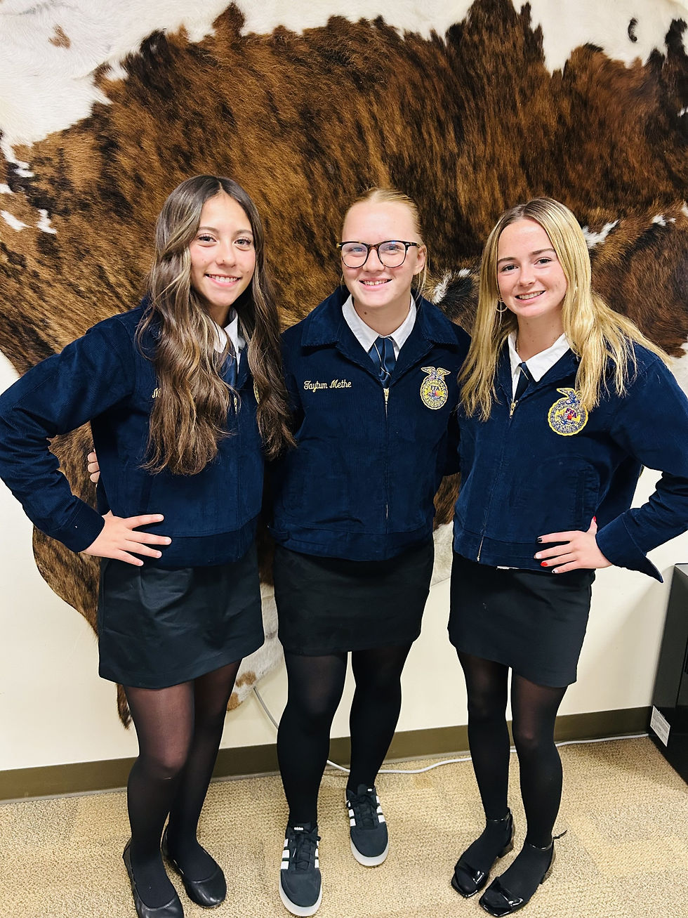 Young women on a mission! YPS FFA Difference Makers Committee leaders: Makayla Snider – daughter of Tom and Greisy Snider; Taytum Methe – daughter of Clay and Kalli Methe; and Melah Stodieck – daughter of Clay and Rebecca Stodieck.