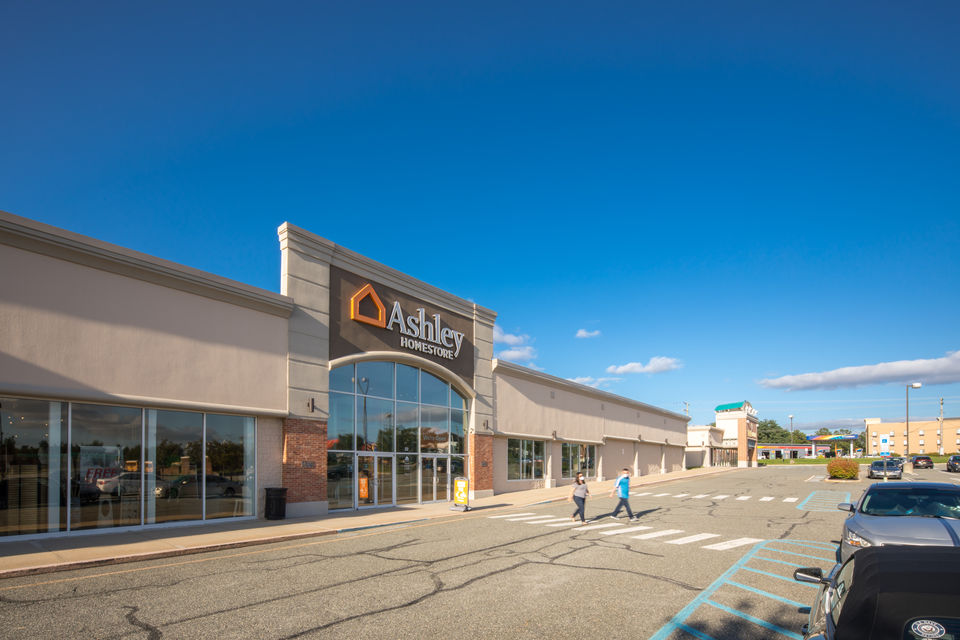 Turnersville Plaza 42