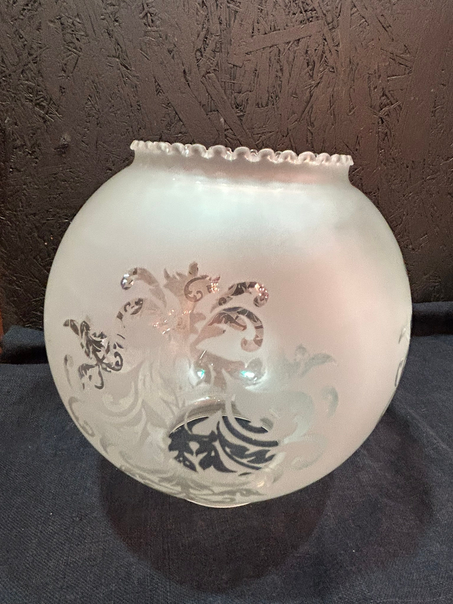 Light Frost with Clear Design Globe Light Fixture