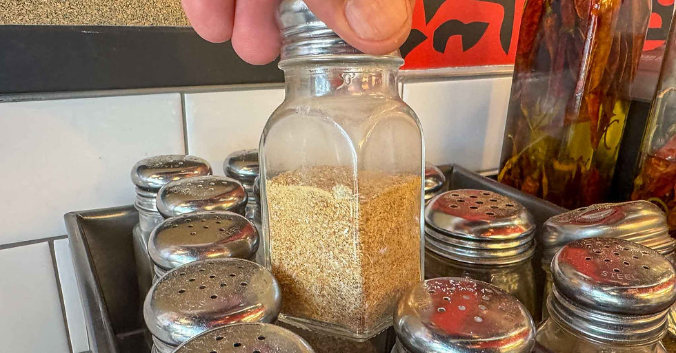 Garlic powder at a Utah pizza shop?! I'm home!