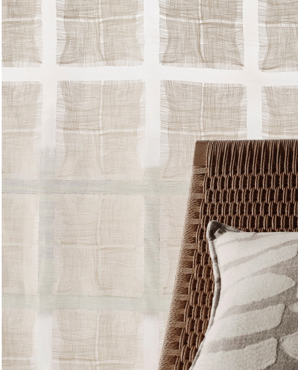 Décoration intérieur, papier peint, peinture (eco labellisée) , ameublement, mobilier haut gamme , béton ciré, matériaux eco responsable, panneaux décoratifs, confection sur mesure, rideaux sur mesure