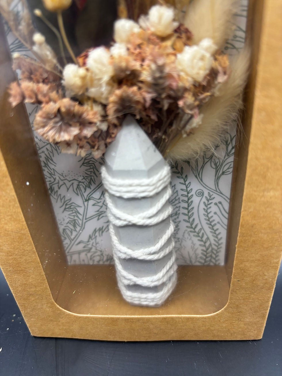Thumbnail: Picture rock and dried floral