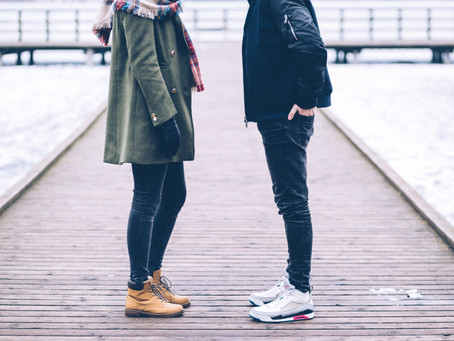 How to Know When to See a Couples Counselor