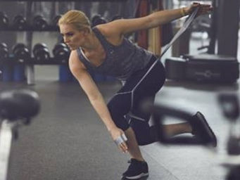 Lindsay Vonn uses TheraBand CLX, so should you