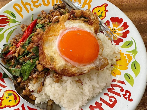 曼谷必吃打拋飯