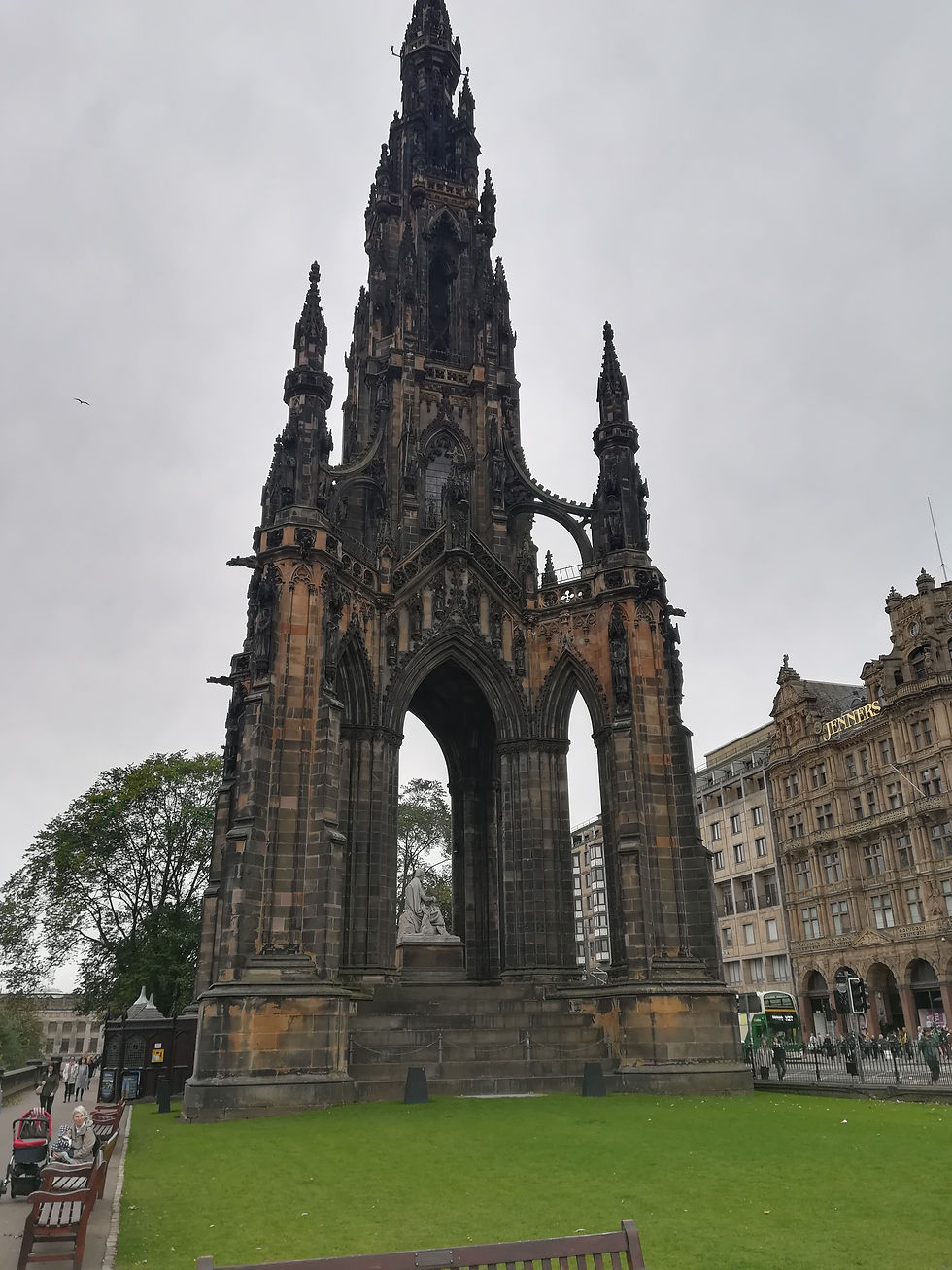 Edinburgh - the archetypal eventful/festival city?