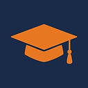 Ícono de birrete de graduación que representa a más de 6,000 estudiantes graduados de Speak English, academia especializada en la enseñanza del idioma inglés para adultos.