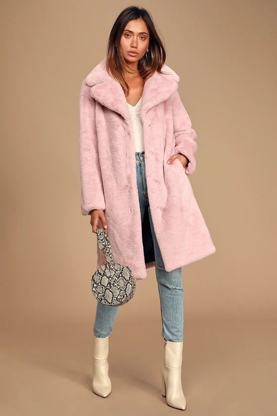 Lulus Light Pink Faux fur coat $128