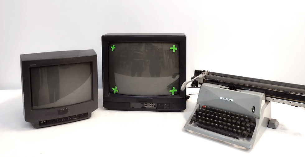 tubo catodico+macchina da scrivere