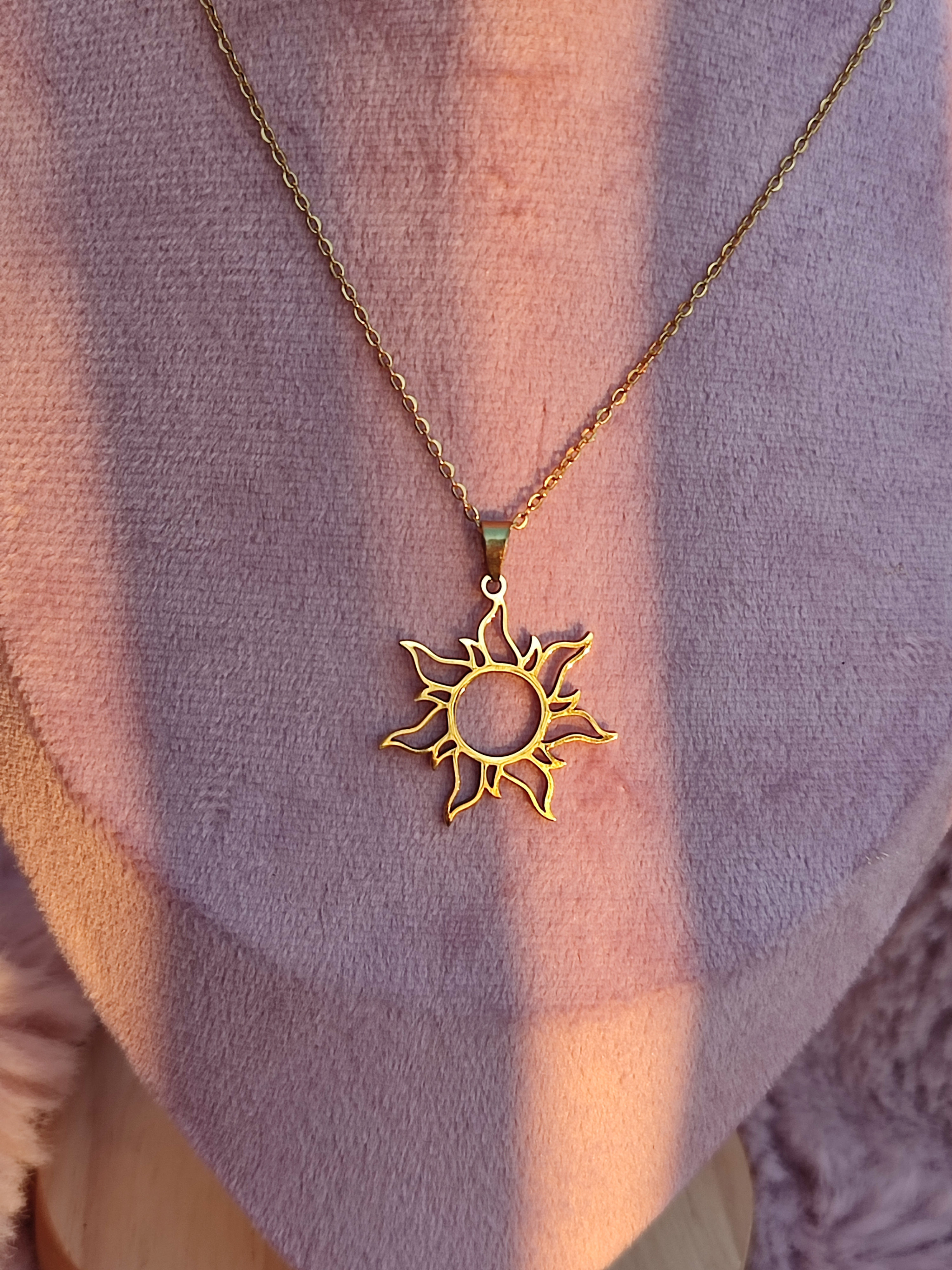 Collier soleil de Corona 