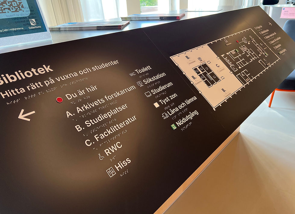 Tillgänglig skylt i Turebergshusets bibliotek