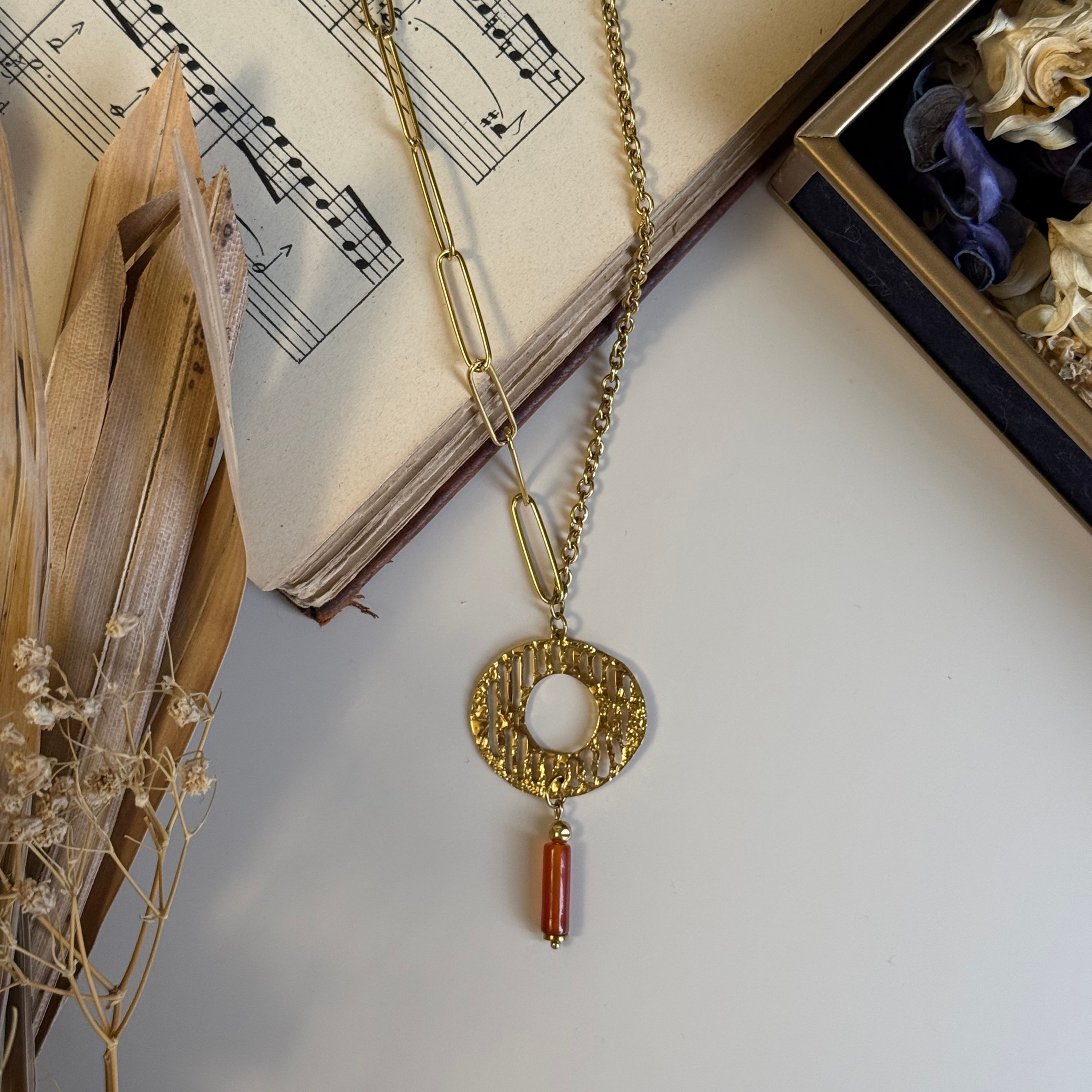 Collier "Junior" - Cercle et tube de Cornaline