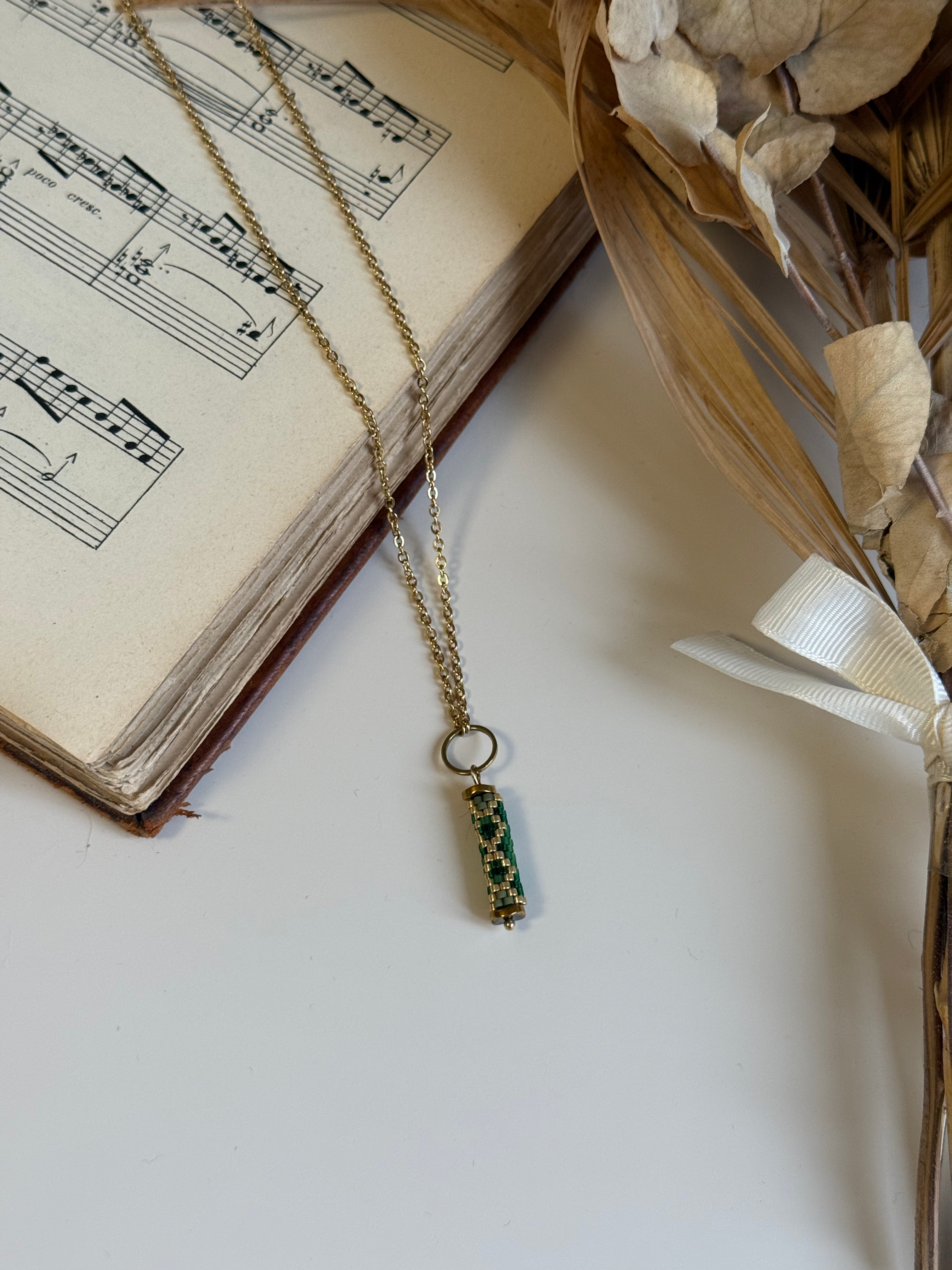 Pendentif Tissé - "Tube" or vert