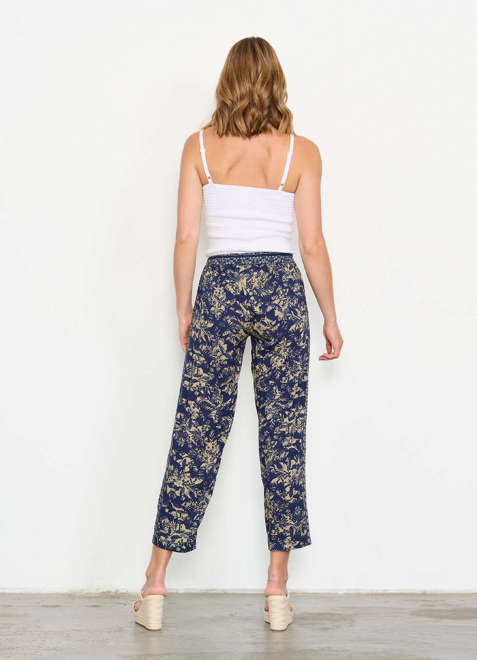 Thumbnail: Beaded Tassel Pant in Print