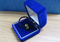 株式会社東京工芸舎 社章ケース