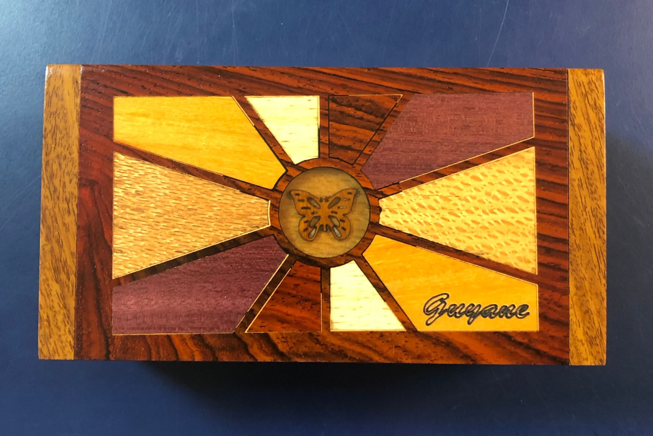 BOITE ETOILE BOIS GUYANE