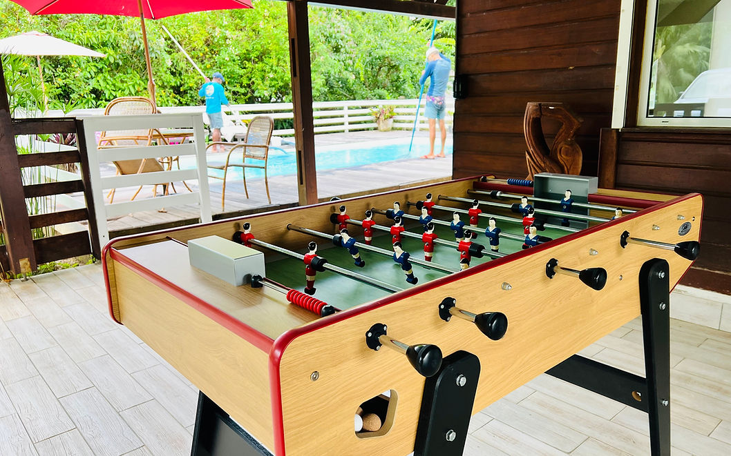 Baby Foot dans la villa la Chaumiere en Guyane