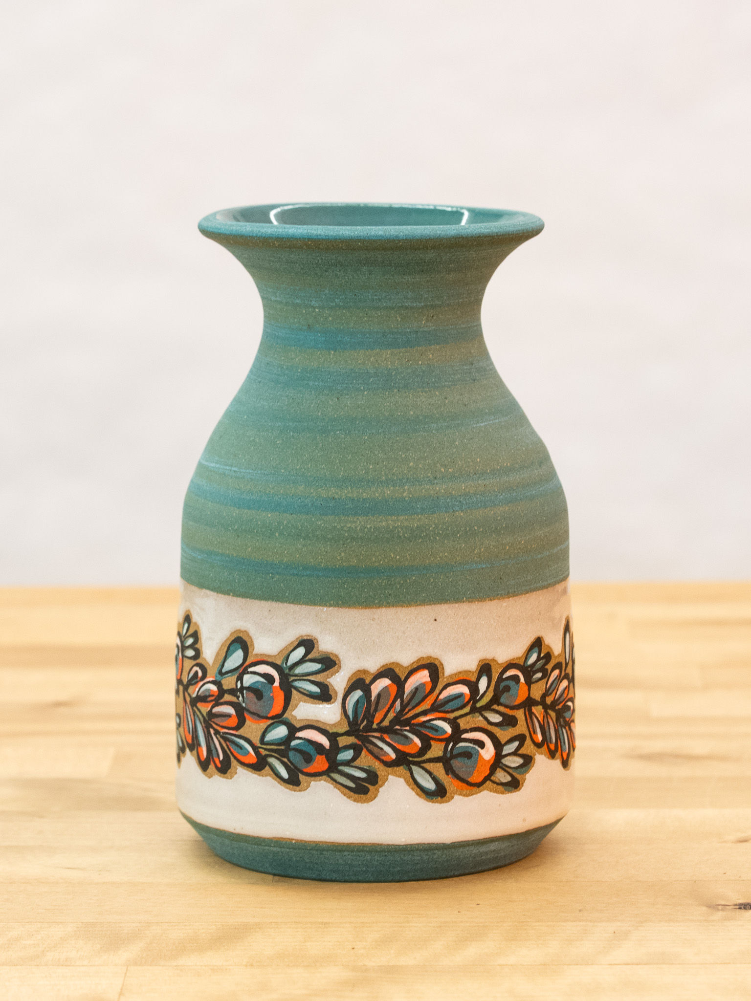 Nordic Berry Vase