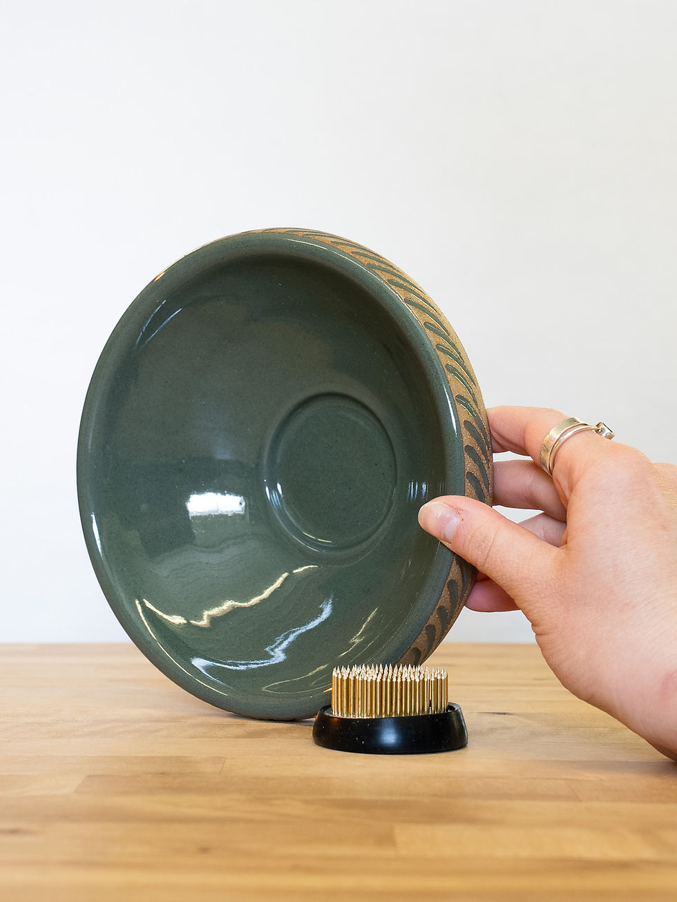 Thumbnail: Carved Olive Ikebana Vase