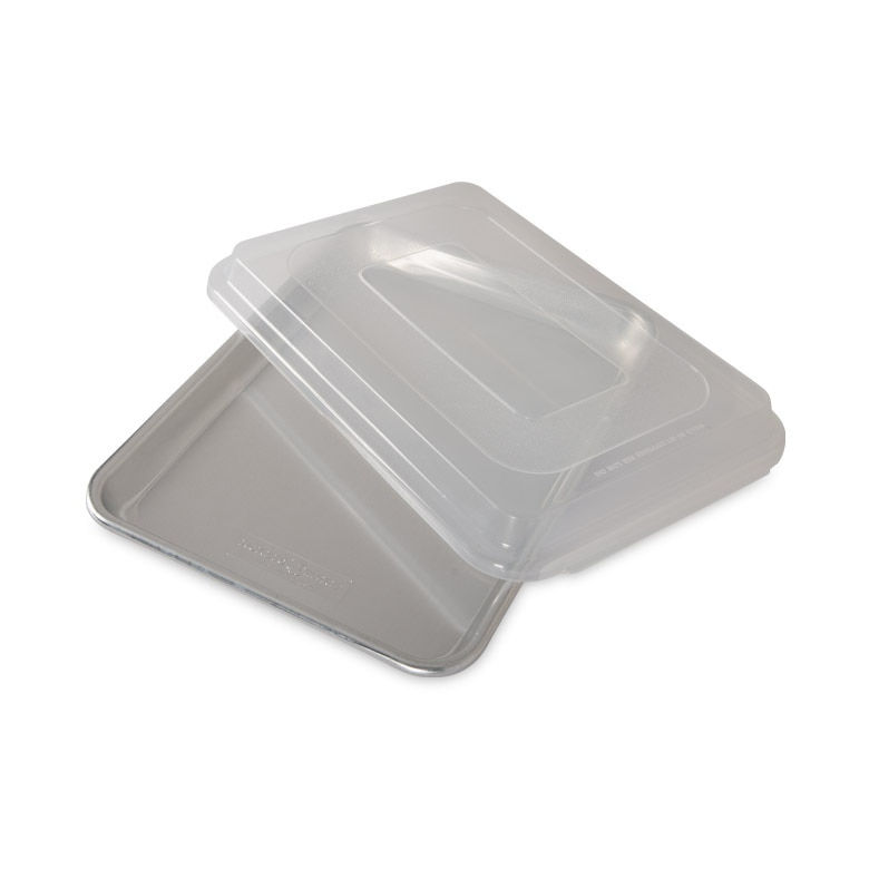 Naturals® Baker's Quarter Sheet with Lid
