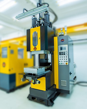 Injection Array Lab Machine Lab-Scale Series | Yong Fong Machinery