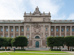 Sweden’s Election Dilemma: Defense Spending Clashes with Welfare Pledges