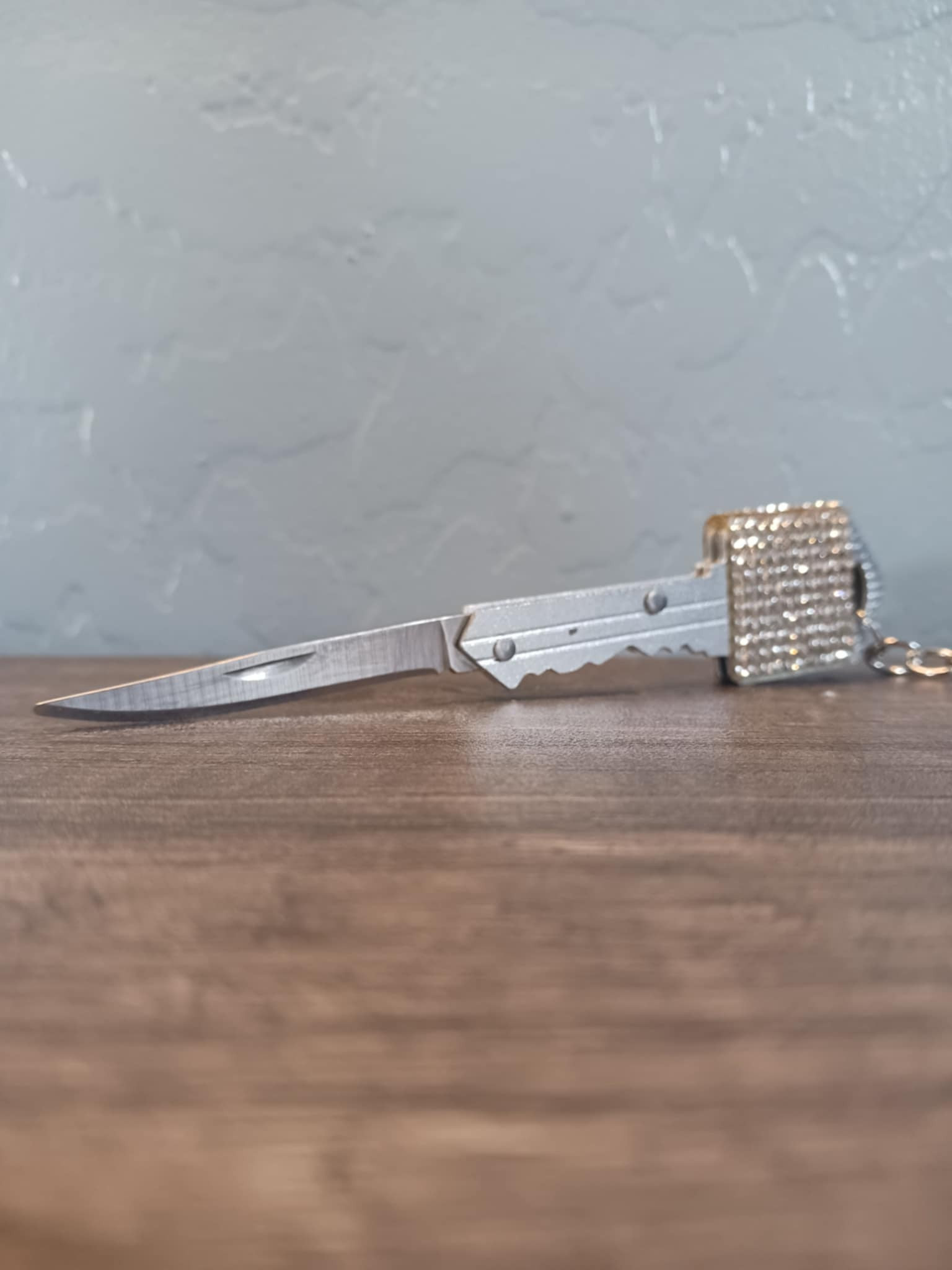 Key - Discreet Knife - Bling