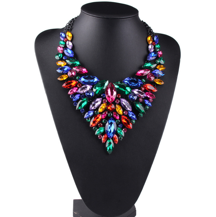 Luxury Collar Pendant Statement Necklace