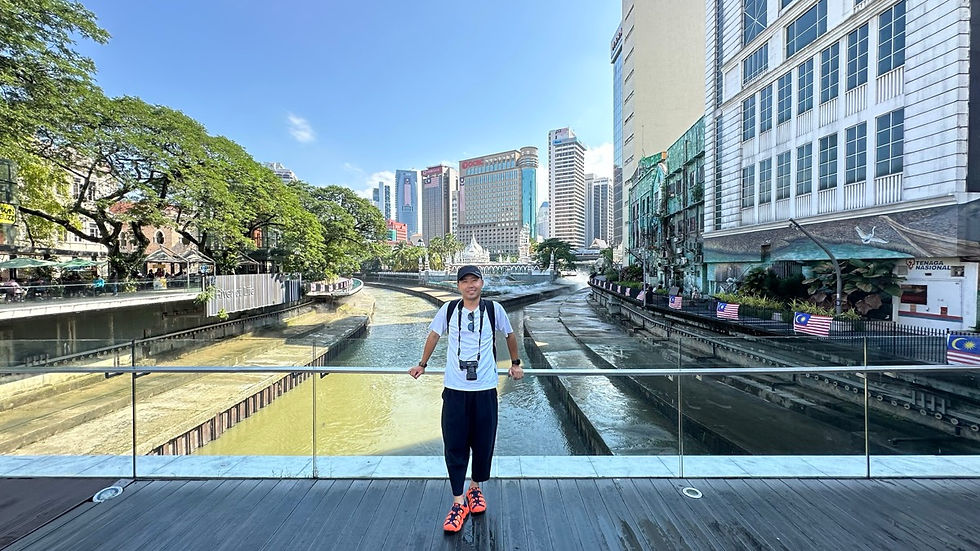 At the birthplace of Kuala Lumpur|クアラルンプール発祥の地にて