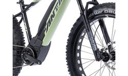 Fantic Fat Sport Integra_Forcella RockShox Bluto, 120mm travel