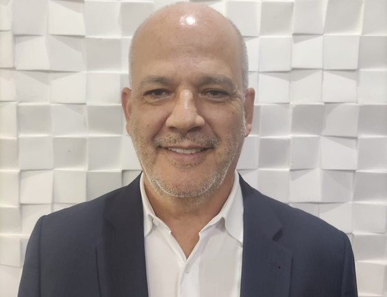 Francisco Solano de Santana, autor do livro Da Serra do Teco à Aldeia da Serra