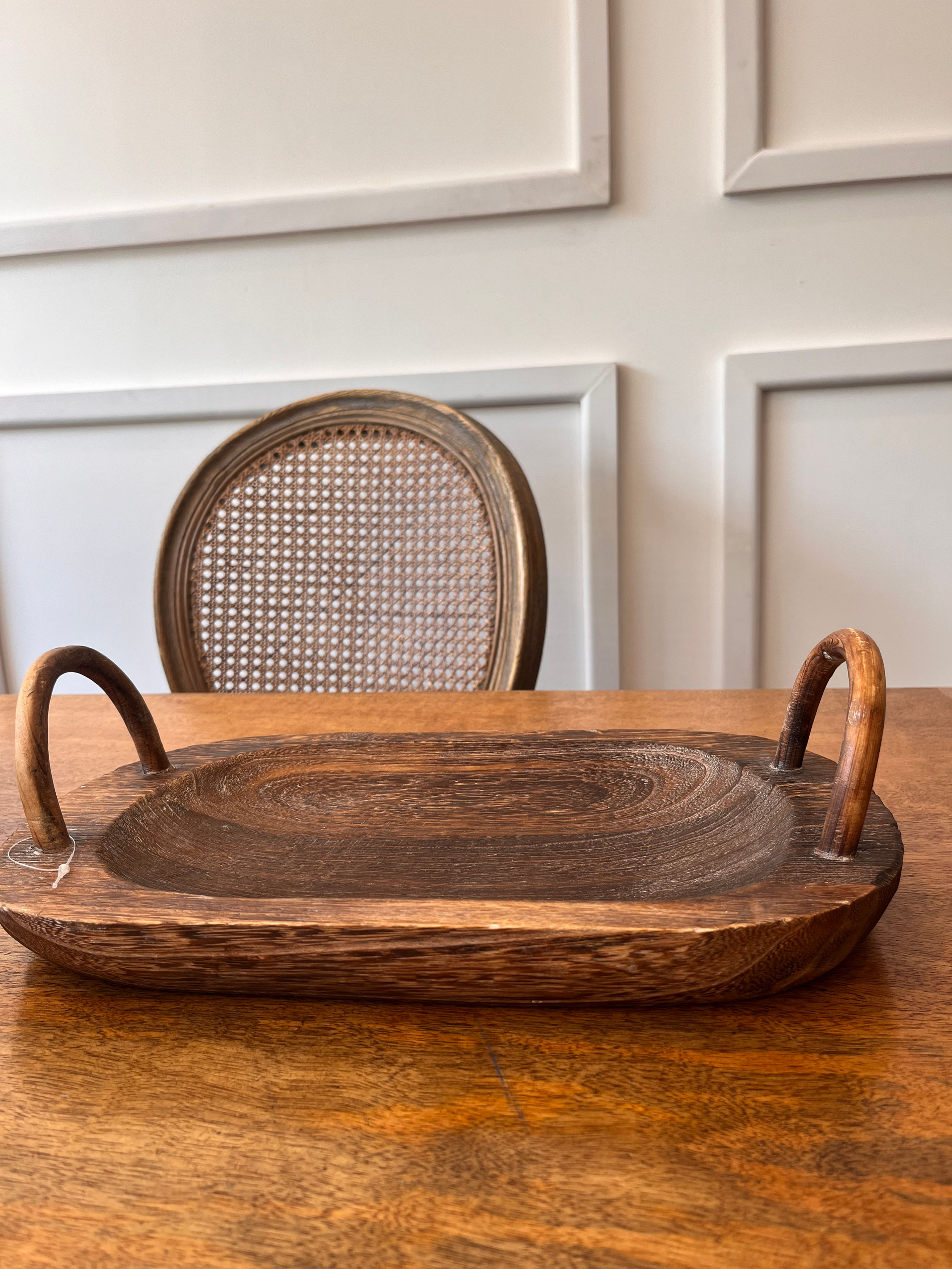 Bandeja de madera Suiza doble asa 