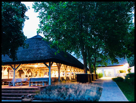 Varga Tanya Hotel, Kunpuszta, Ungarn, Social Media Boutique, Sonja Parapatits , Hochzeit, Hochzeitsplaner