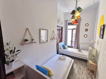 twin bedroom 