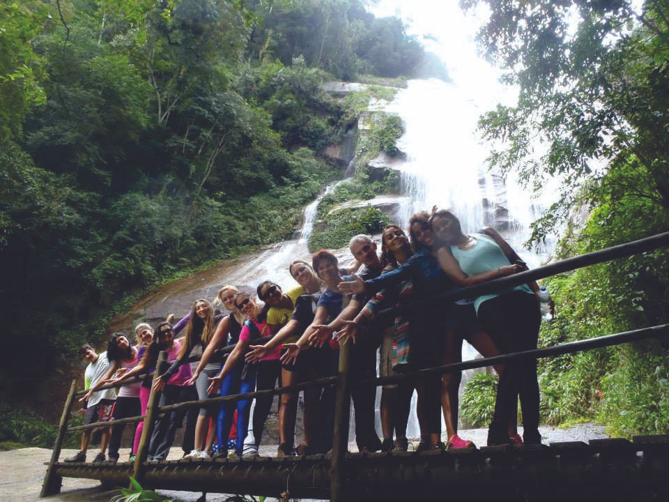 turismo em ilhabela cachoeira do gato.jpg