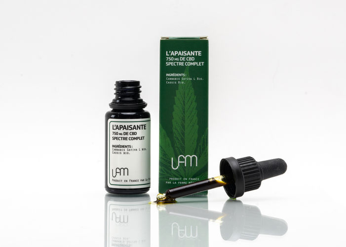 La Ferme Médicale branding packaging soins CBD étiquette boîte agence de design bordeaux shooting studio REWOLF