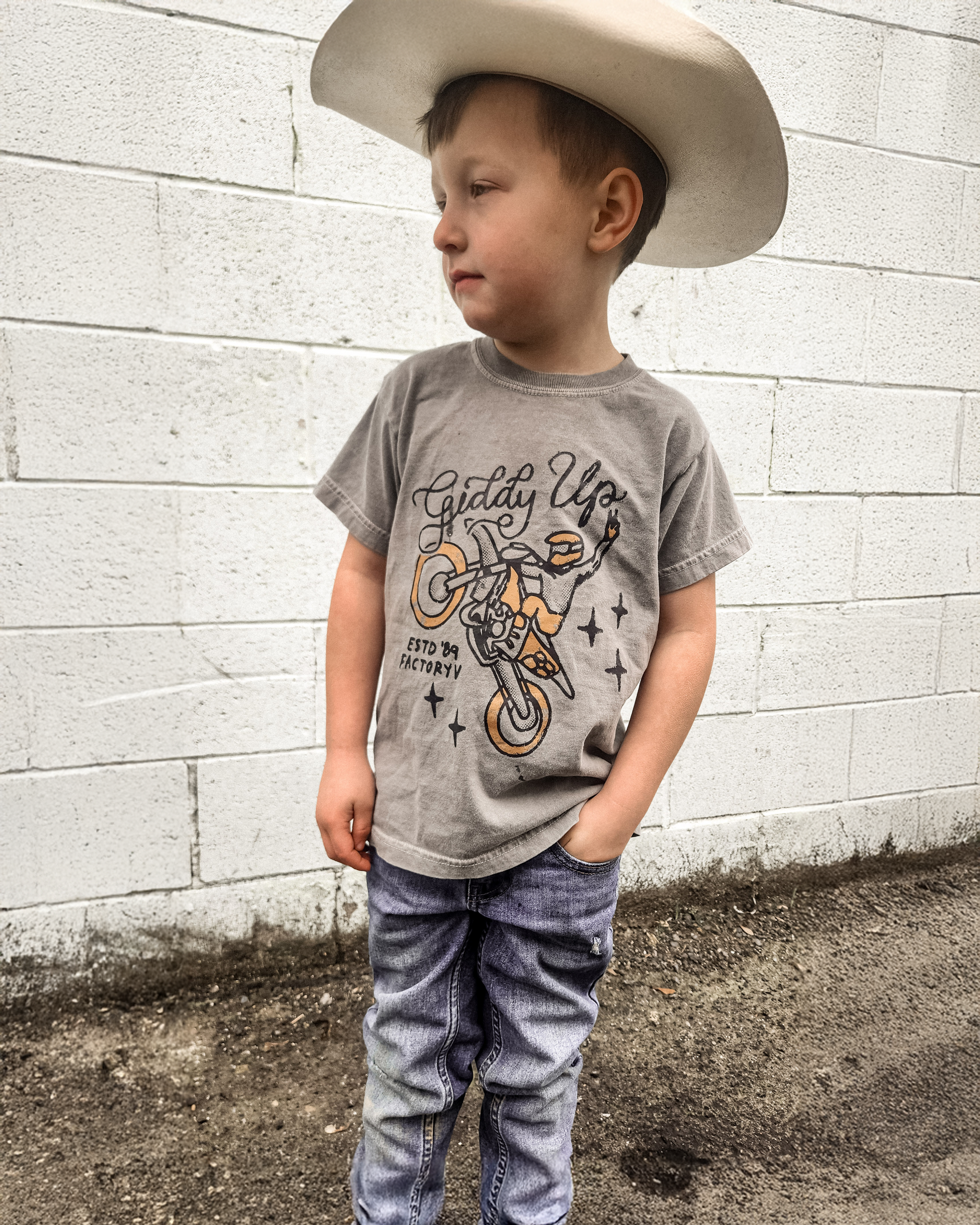 GIDDY UP TEE YOUTH