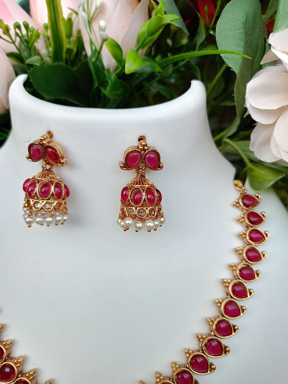 Thumbnail: Antique Mango Necklace Set 