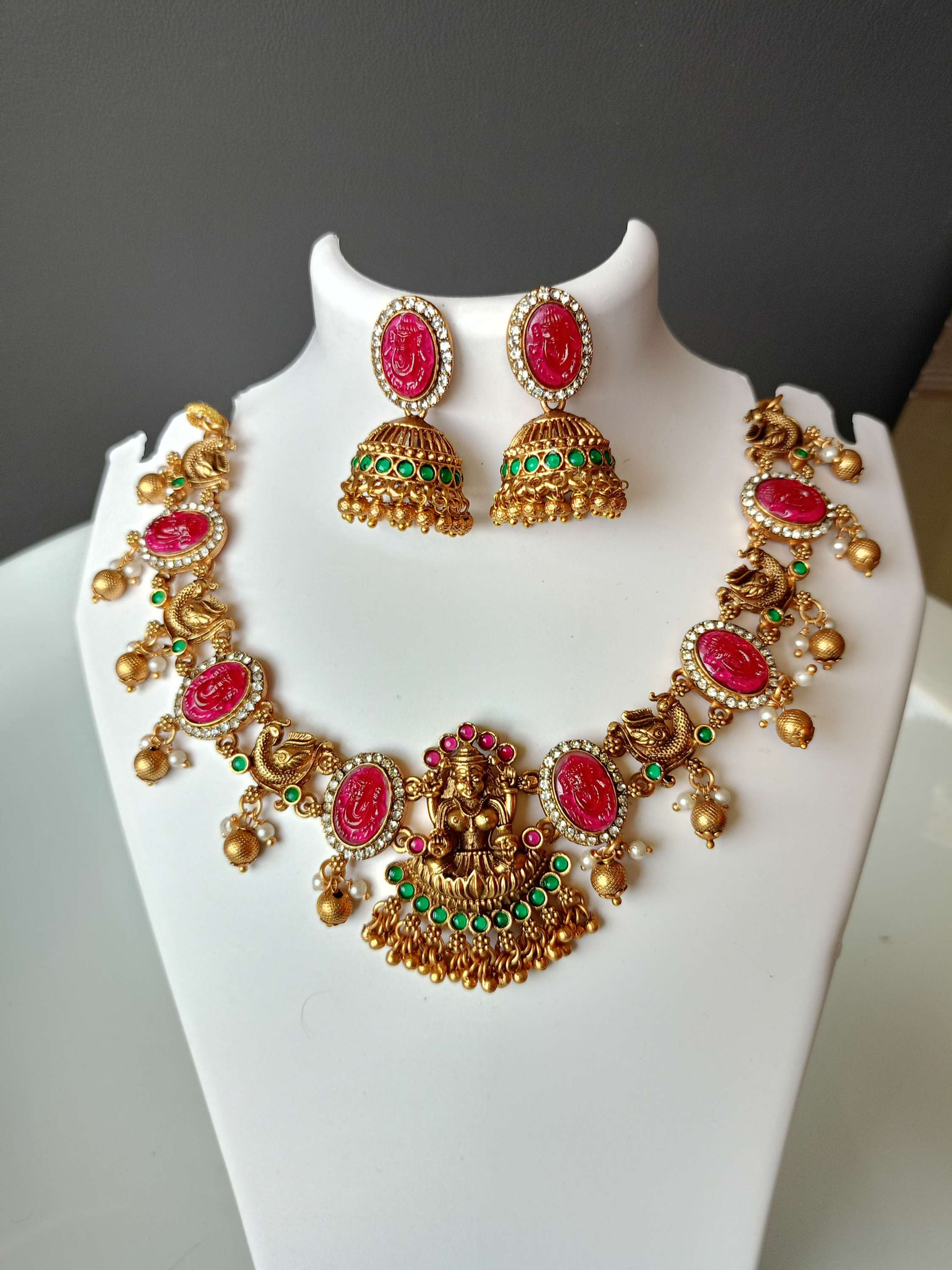 Ganesha Encarved Lakshmi Necklace Set 